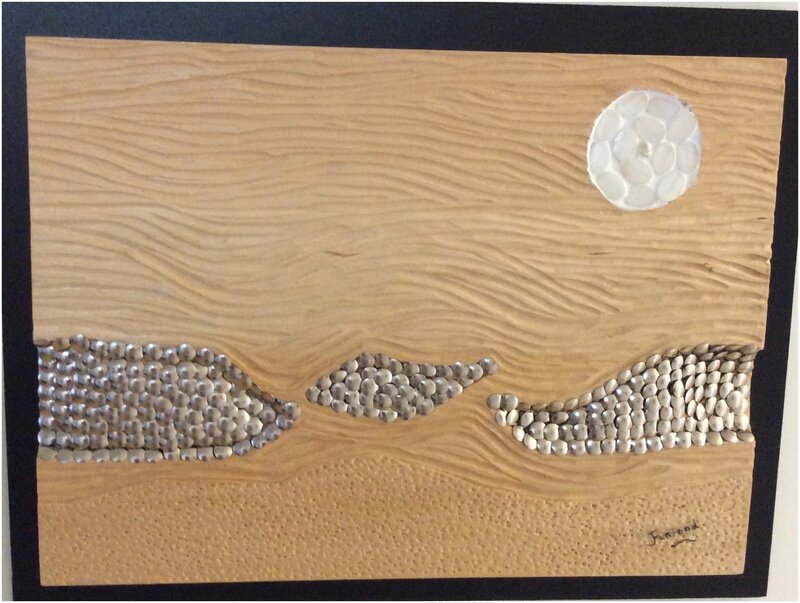 Collection 2020
MIRAGE
Tilleul
12'' x 19'' (30 x 46 cm)
Finit: Laque
Insertion:  Nacre et métal
Bas relief